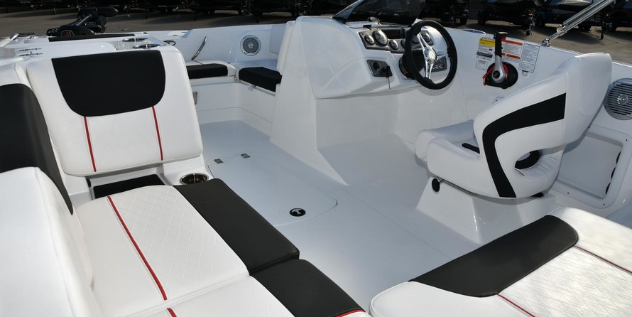 Tahoe 1950 w/175HP Pro-XS w/Fish Pack!!