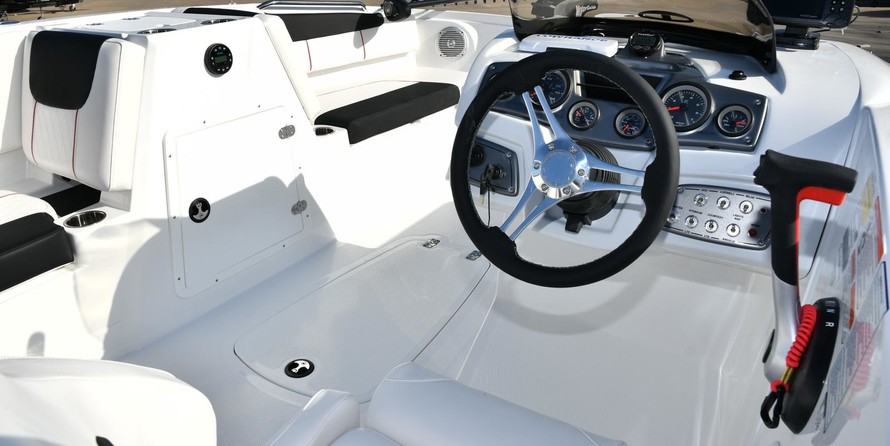 Tahoe 1950 w/175HP Pro-XS w/Fish Pack!!