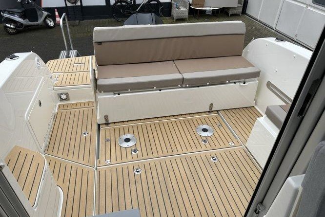 Quicksilver Activ 755 Weekend