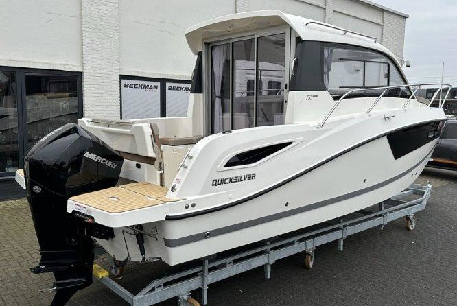 Quicksilver Activ 755 Weekend