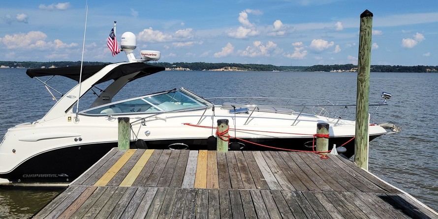 Chaparral 330 Signature