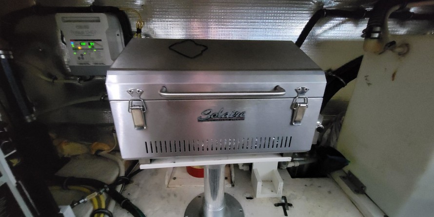 Chaparral 330 Signature