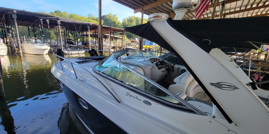 Chaparral 330 Signature