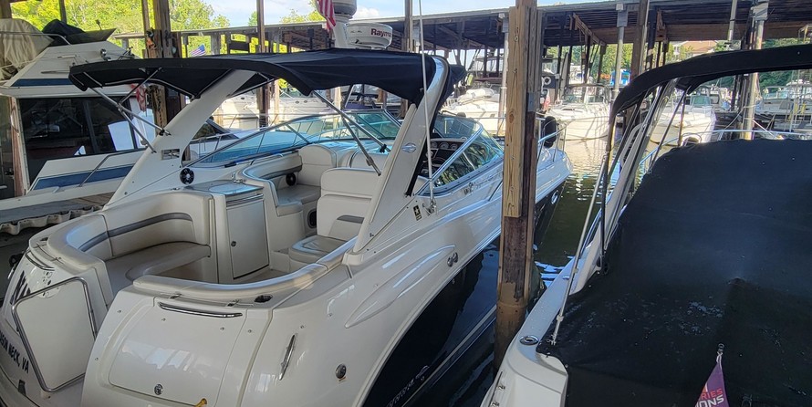 Chaparral 330 Signature