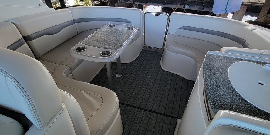 Chaparral 330 Signature