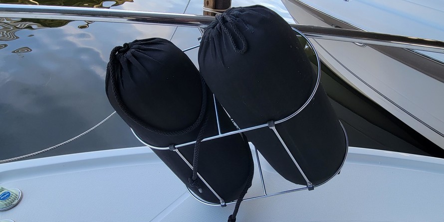 Chaparral 330 Signature