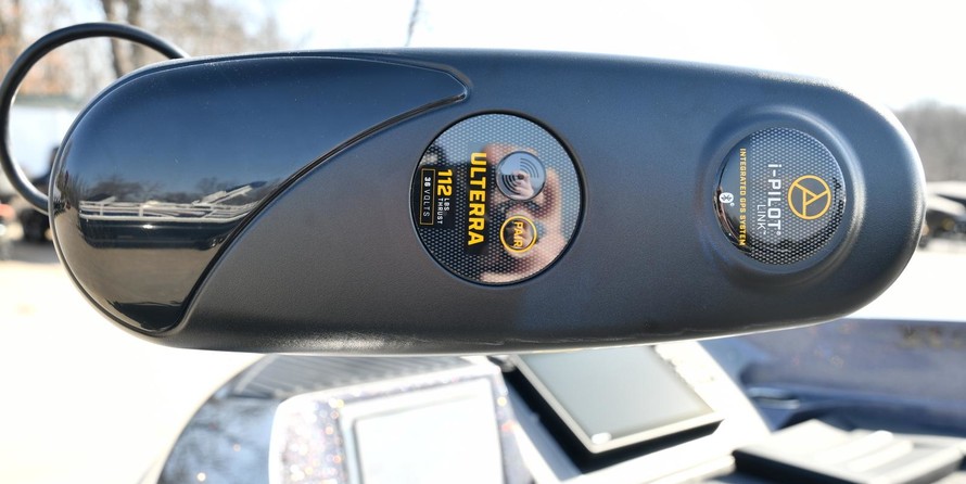 Everglades 230 cc w/ 250 verado