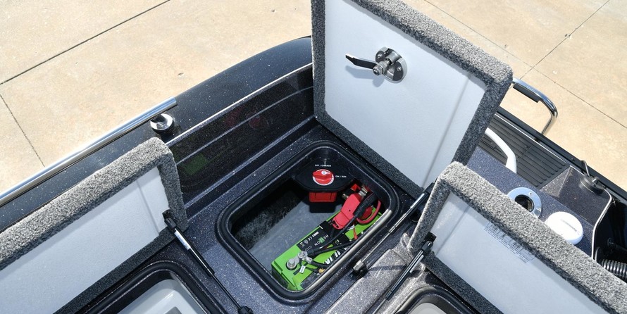 Everglades 230 cc w/ 250 verado