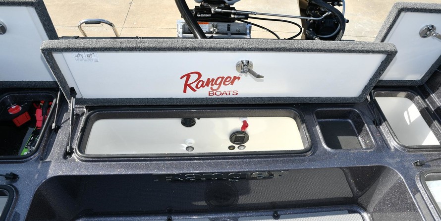 Everglades 230 cc w/ 250 verado