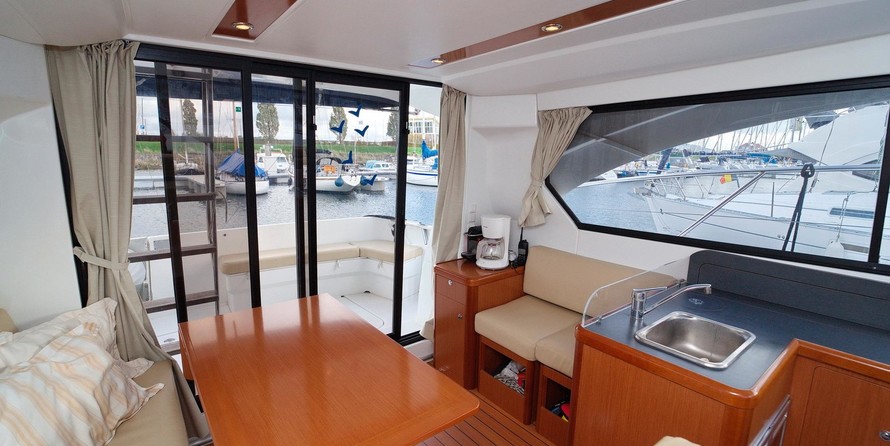 Beneteau Antares 36