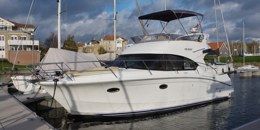 Beneteau Antares 36