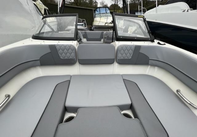 Bayliner VR5 BOWRIDER