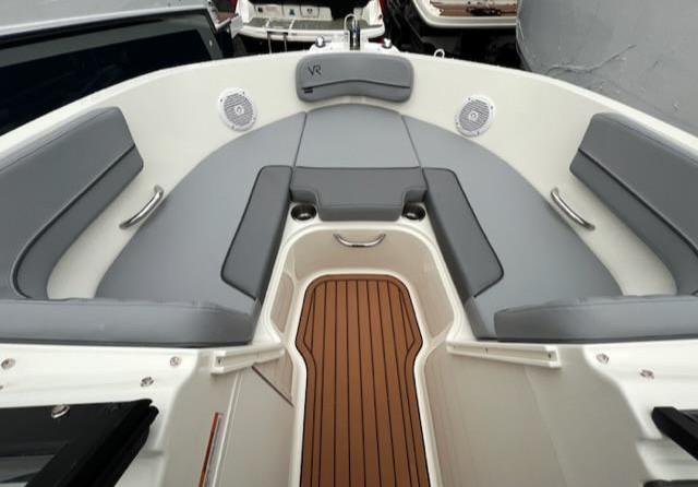 Bayliner VR5 BOWRIDER