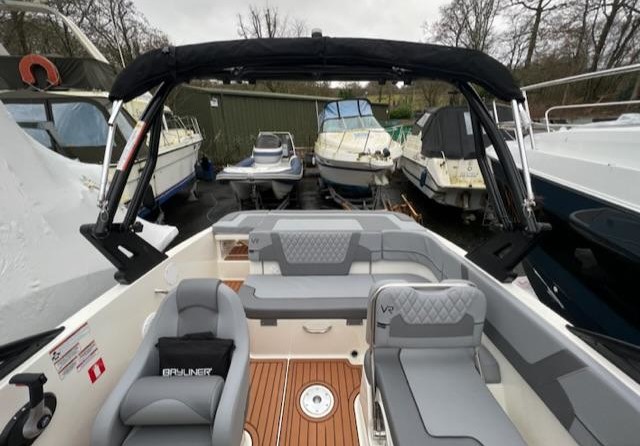Bayliner VR5 BOWRIDER