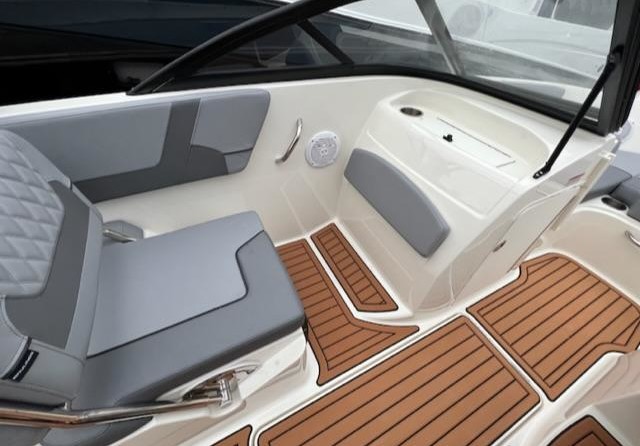 Bayliner VR5 BOWRIDER