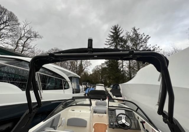 Bayliner VR5 BOWRIDER