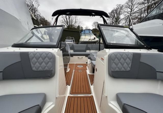 Bayliner VR5 BOWRIDER