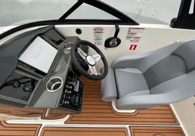 Bayliner VR5 BOWRIDER