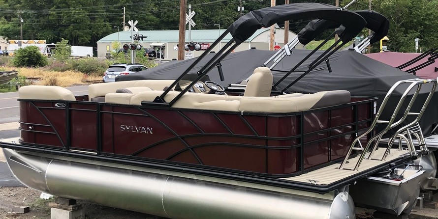 Sylvan 8520 Cruise - In Stock
