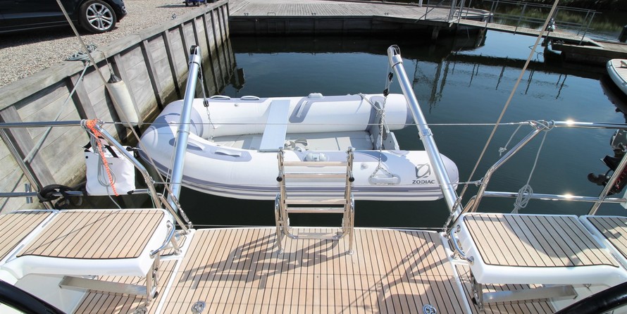 Jeanneau 54