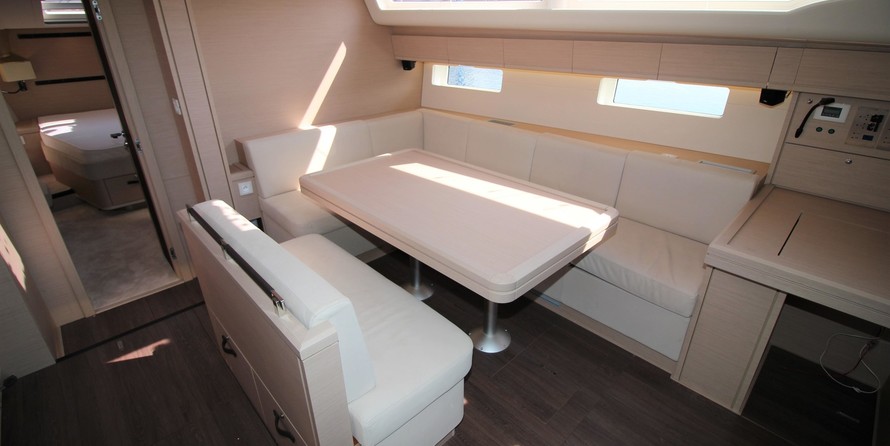 Jeanneau 54