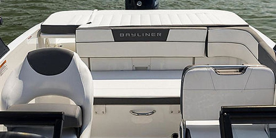 Bayliner VR5 BOWRIDER