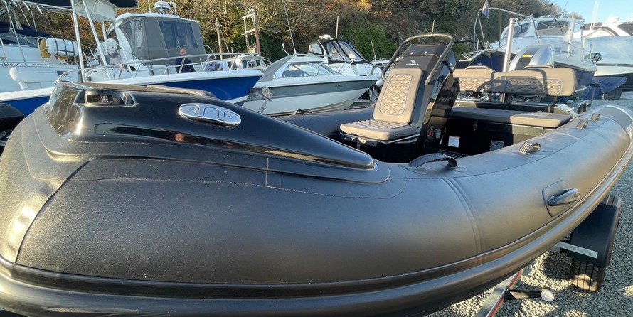 Highfield ocean master 460 aluminium rib