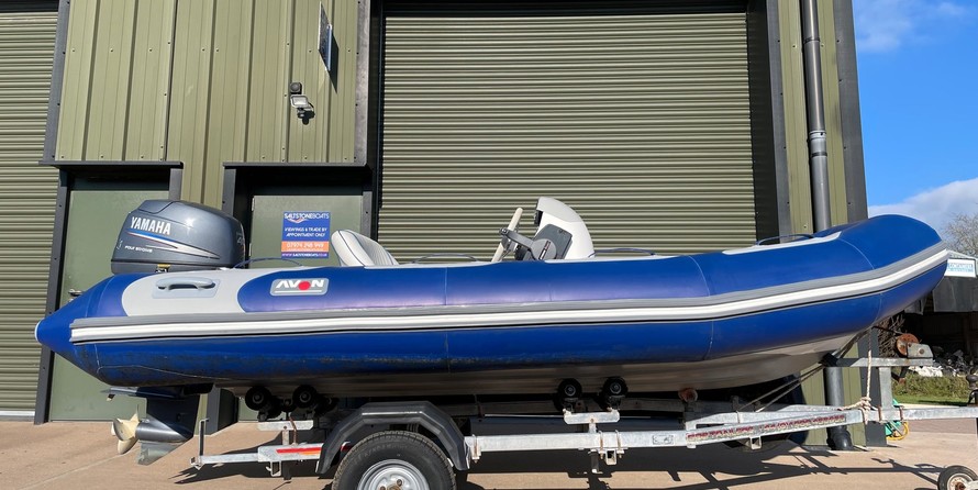 Avon Seasport 400 Deluxe