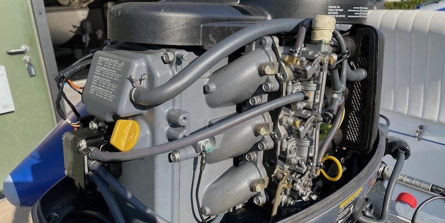 Avon Seasport 400 Deluxe