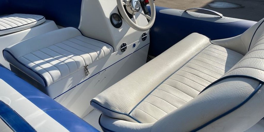 Avon Seasport 400 Deluxe