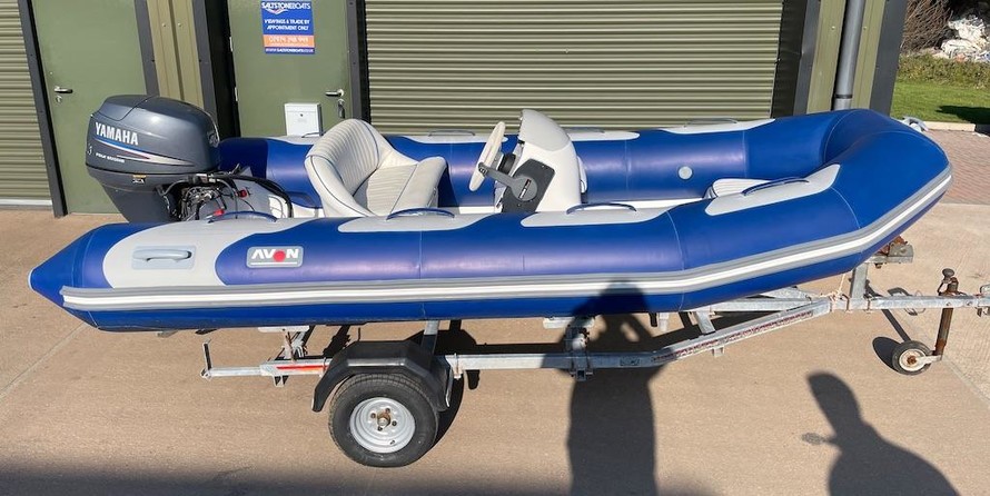 Avon Seasport 400 Deluxe