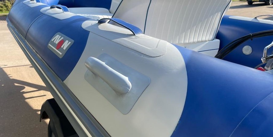 Avon Seasport 400 Deluxe