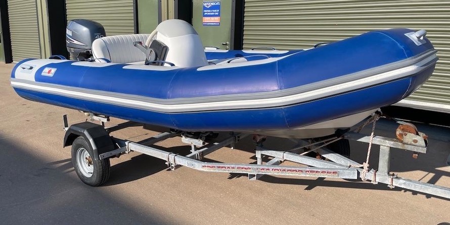 Avon Seasport 400 Deluxe