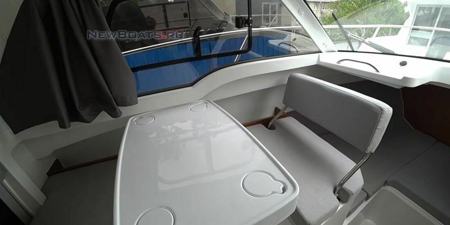 HAMMERTONE 25 HT, белый с синей полосой