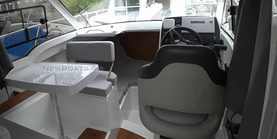 HAMMERTONE 25 HT, белый с синей полосой