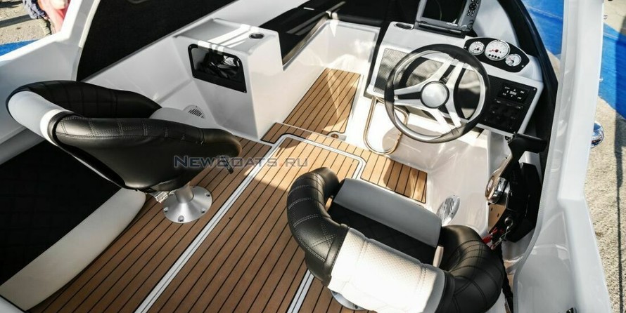 Катер Феникс 530 HT