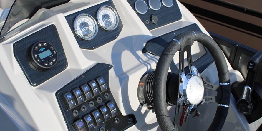 Sunchaser Boats Geneva Sport 24 LR DH Sport