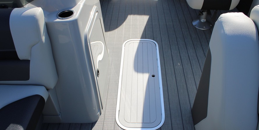 Sunchaser Boats Geneva Sport 24 LR DH Sport