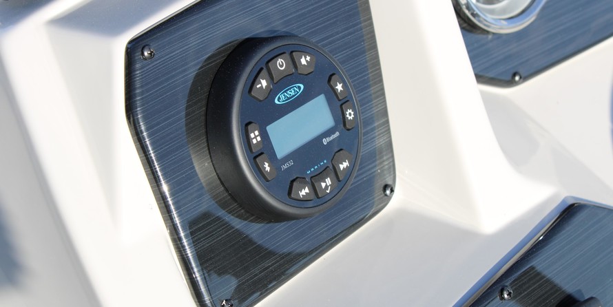 Sunchaser Boats Geneva Sport 24 LR DH Sport