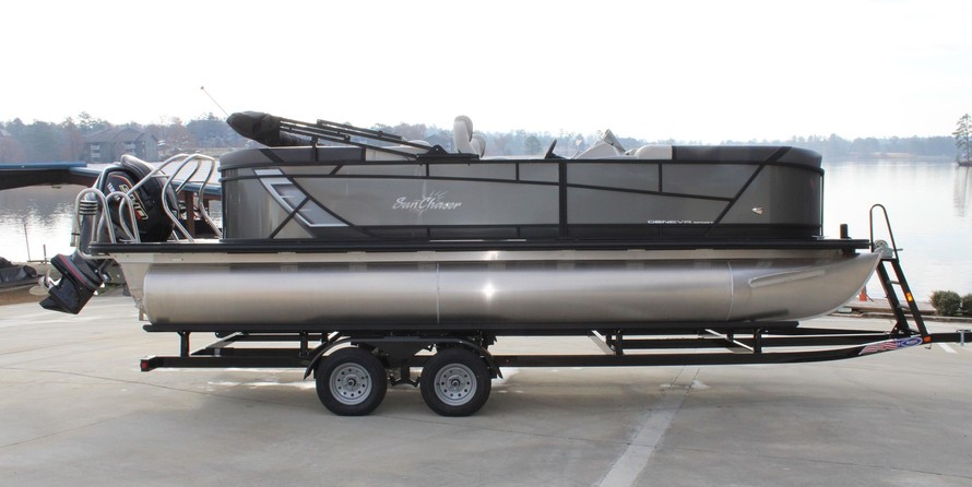 Sunchaser Boats Geneva Sport 24 LR DH Sport