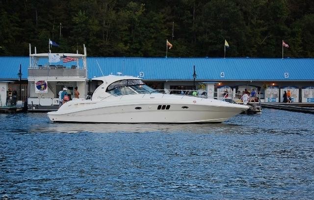 44 Sea Ray Sundancer