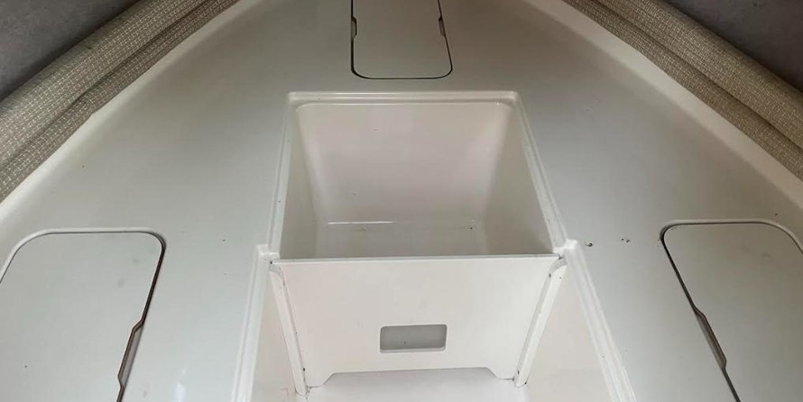 Grady-White Adventure 208