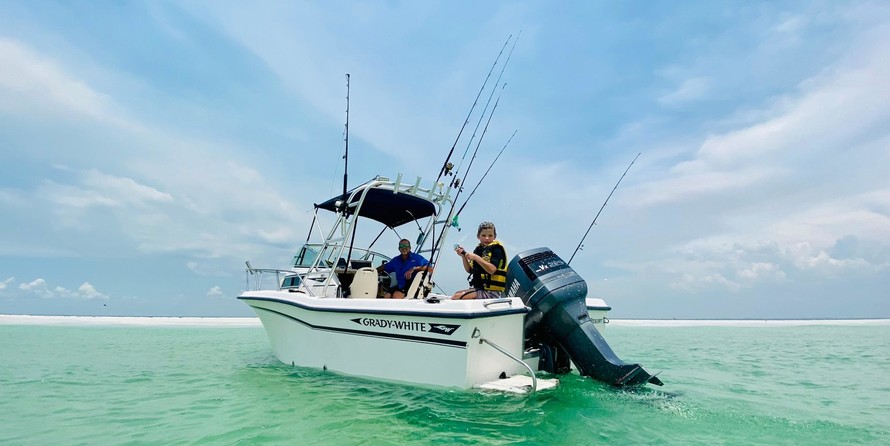 Grady-White Adventure 208