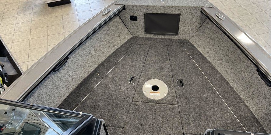 Lund Boats 2075 Pro-V Sport