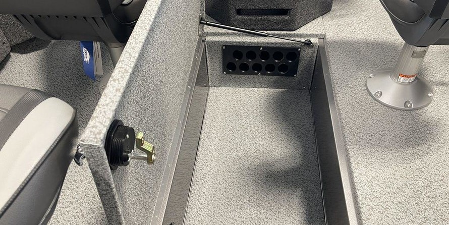 Lund Boats 2075 Pro-V Sport