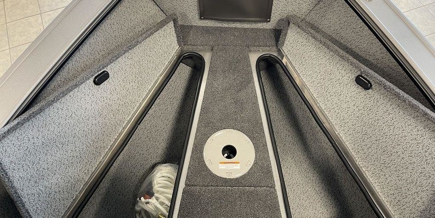 Lund Boats 2075 Pro-V Sport