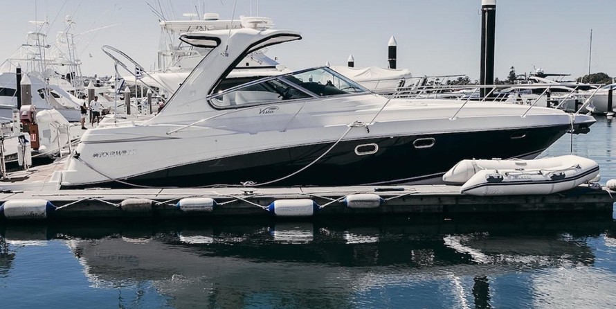 Four winns 378 vista