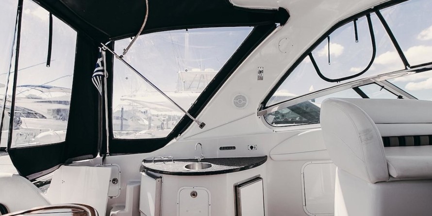 Four winns 378 vista