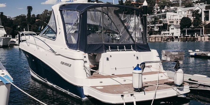 Four winns 378 vista