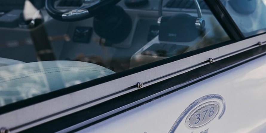 Four winns 378 vista